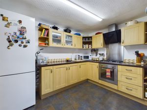 Kitchen- click for photo gallery